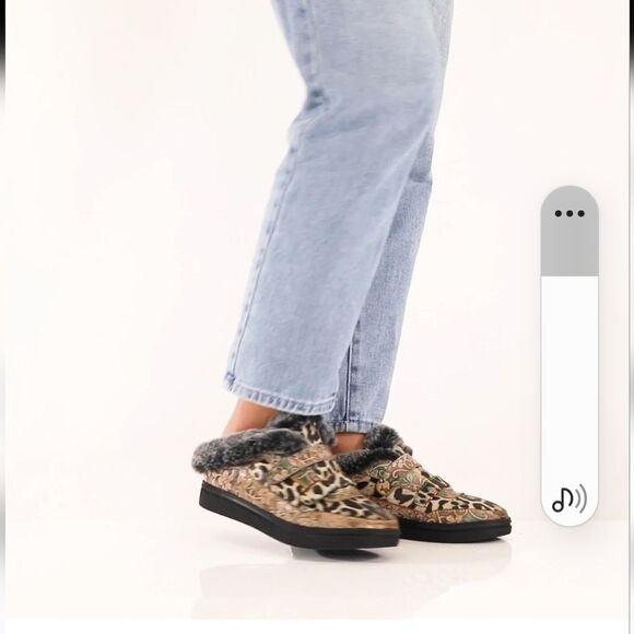 Brand New L’Artiste Spring Step "Lamya" Leather Fur-lined Mule Sz.7/37 Ret.$110 - Picture 2 of 12